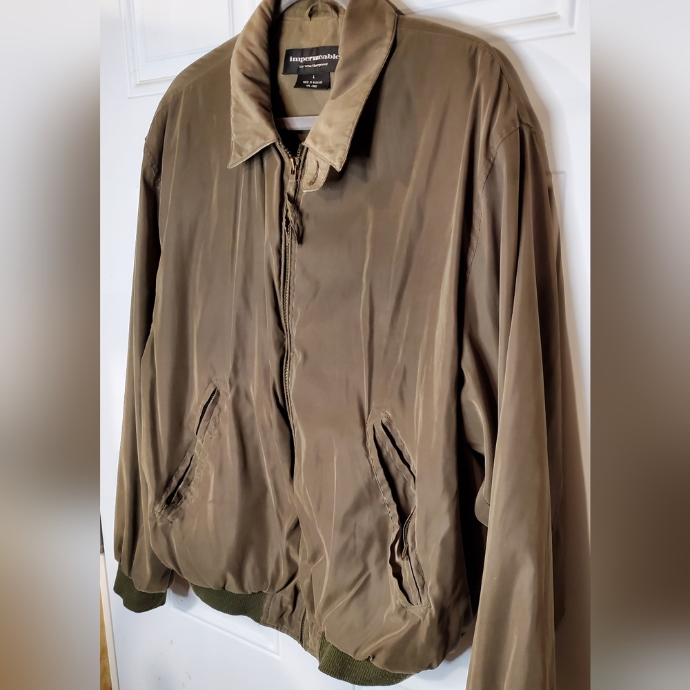Impermeable Weatherproof Jacket Size Large - Picture 11 of 11